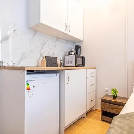 Spacious Shared Apartment Schoenbrunn Vienna Exterior photo