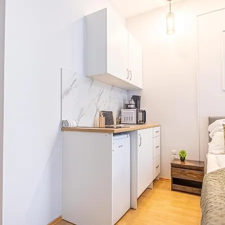 Spacious Shared Apartment Schoenbrunn Vienna Exterior photo