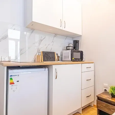 Spacious Shared Apartment Schoenbrunn Vienna Exterior photo