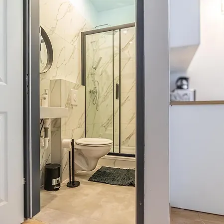 Spacious Shared Apartment Schoenbrunn Vienna Exterior photo