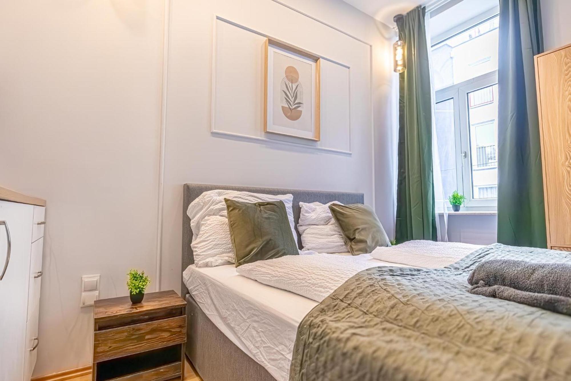 Apartment Spacious Shared Schoenbrunn Vienna